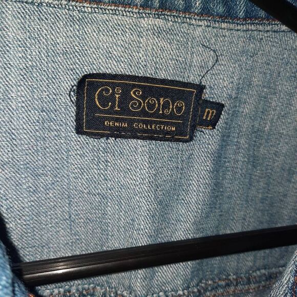 Cropped Jean Jacket Size Medium - Picture 2 of 3